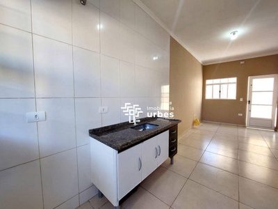 Casa, 2 quartos, 57 m² - Foto 1