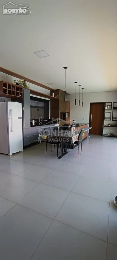 Casa, 1 quarto, 136 m² - Foto 3