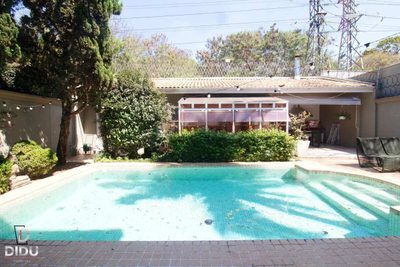 Casa, 3 quartos, 435 m² - Foto 1