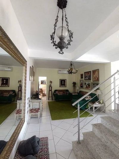 Casa, 4 quartos, 329 m² - Foto 2