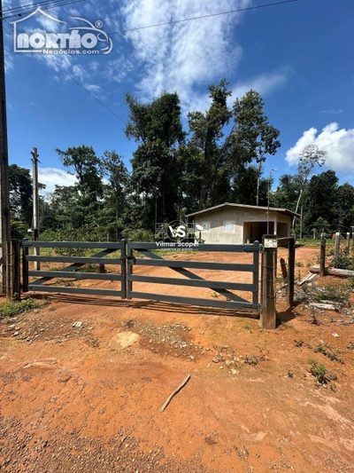 Casa, 3 quartos, 5400 m² - Foto 1