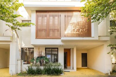 Casa, 5 quartos, 176 m² - Foto 1