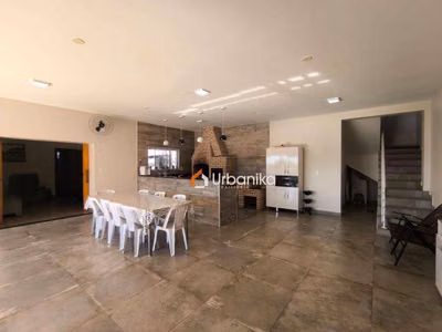 Chácara, 3 quartos, 1050 m² - Foto 2