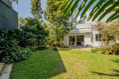 Casa, 4 quartos, 295 m² - Foto 1