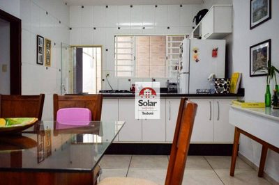 Casa, 3 quartos, 250 m² - Foto 4