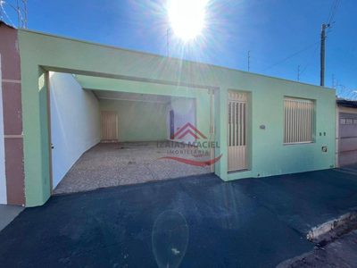 Casa, 3 quartos, 147 m² - Foto 1