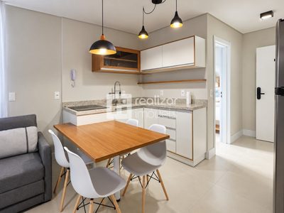 Apartamento, 1 quarto, 32 m² - Foto 2