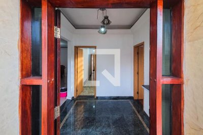 Casa, 6 quartos, 415 m² - Foto 1