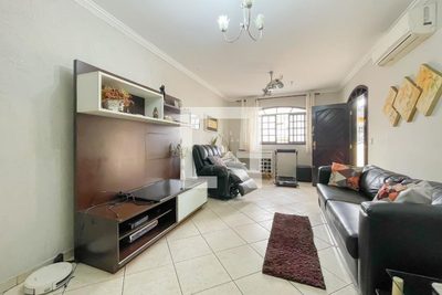 Casa, 3 quartos, 250 m² - Foto 4