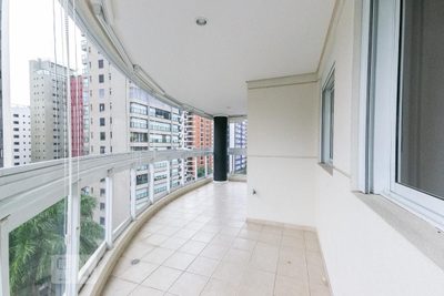 Apartamento, 3 quartos, 148 m² - Foto 1