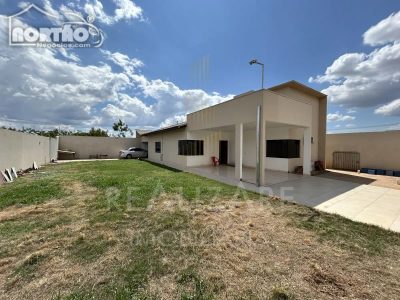 Casa, 3 quartos, 210 m² - Foto 2