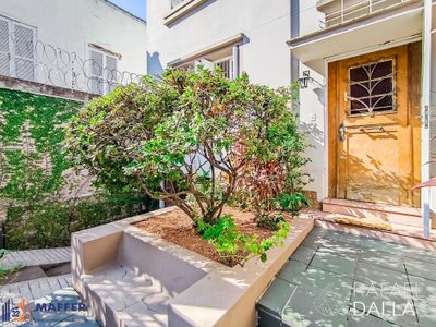 Casa, 4 quartos, 210 m² - Foto 1