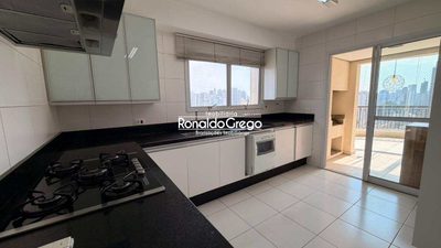 Apartamento, 3 quartos, 216 m² - Foto 4