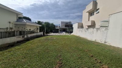 Loteamento e Condomínio, 300 m² - Foto 1