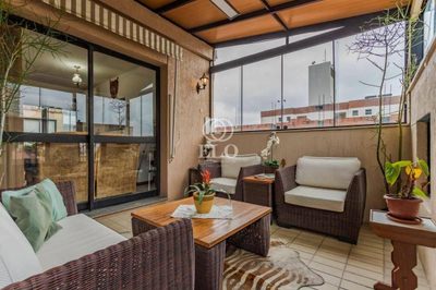 Cobertura, 3 quartos, 206 m² - Foto 2
