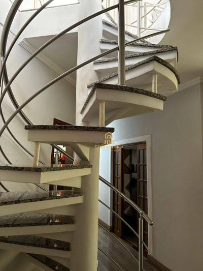 Apartamento, 3 quartos, 140 m² - Foto 2