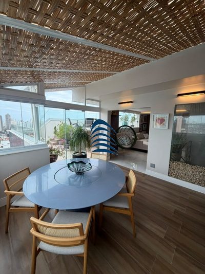 Cobertura, 4 quartos, 212 m² - Foto 1