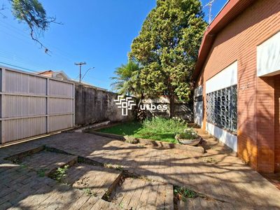 Casa, 3 quartos, 192 m² - Foto 1