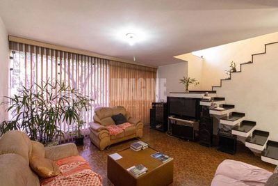 Sobrado, 4 quartos, 454 m² - Foto 1