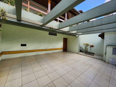 Casa, 4 quartos, 338 m² - Foto 4