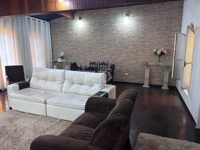Casa, 4 quartos, 225 m² - Foto 2