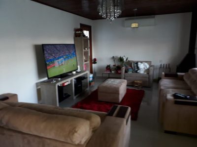Casa, 4 quartos, 237 m² - Foto 1