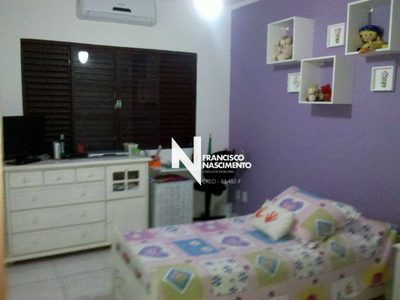 Casa, 3 quartos, 270 m² - Foto 4