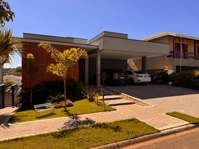 Casa, 3 quartos, 310 m² - Foto 1