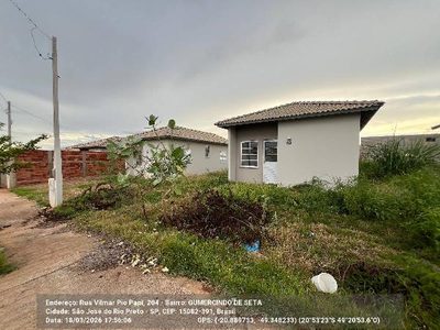 Casa, 2 quartos, 200 m² - Foto 1