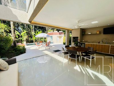 Casa, 5 quartos, 285 m² - Foto 1