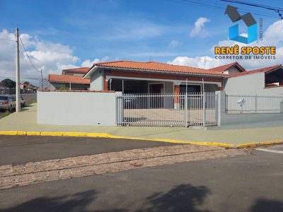 Casa, 3 quartos, 240 m² - Foto 1