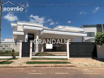 Casa, 3 quartos, 215 m² - Foto 2