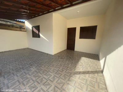 Casa, 2 quartos, 70 m² - Foto 1