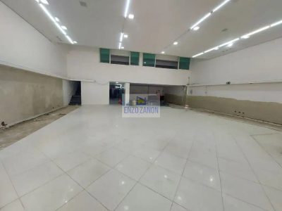 Loja-Salão, 560 m² - Foto 1
