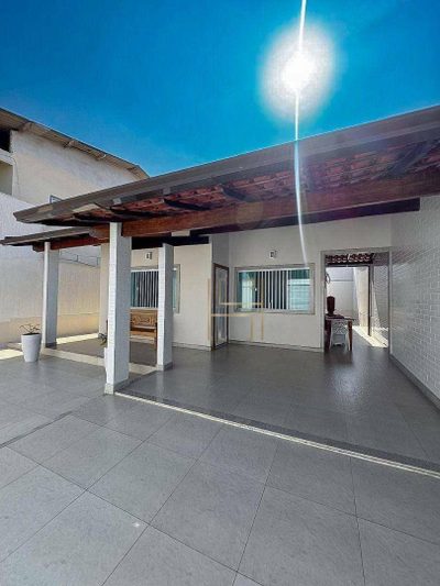 Casa, 3 quartos, 105 m² - Foto 1