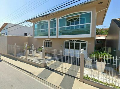 Casa, 3 quartos, 220 m² - Foto 1