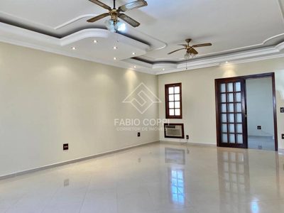 Casa, 4 quartos, 290 m² - Foto 2