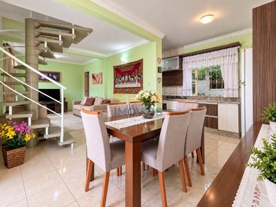 Casa, 4 quartos, 222 m² - Foto 1