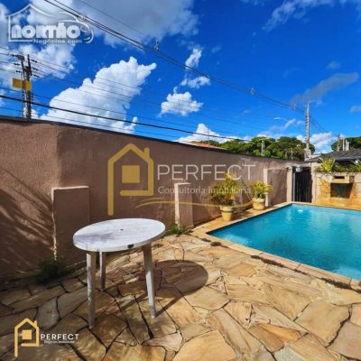 Casa, 5 quartos, 130 m² - Foto 2