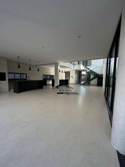 Casa, 3 quartos, 324 m² - Foto 1
