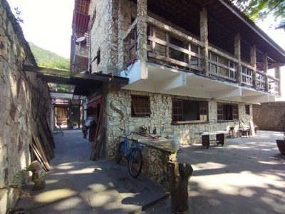 Casa, 6 quartos, 280 m² - Foto 1