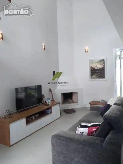 Casa, 5 quartos, 183 m² - Foto 2