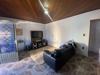 Casa, 6 quartos, 250 m² - Foto 1