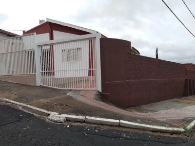 Casa, 3 quartos, 180 m² - Foto 1