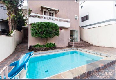 Casa, 4 quartos, 262 m² - Foto 2
