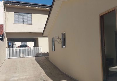 Casa, 4 quartos, 224 m² - Foto 1
