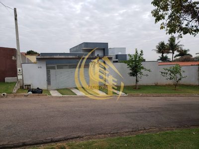 Casa, 3 quartos, 223 m² - Foto 1