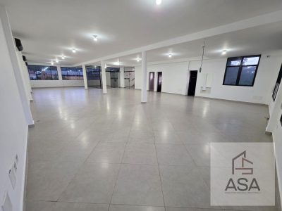 Prédio Inteiro, 687 m² - Foto 1