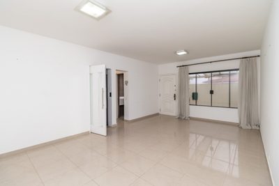 Casa, 3 quartos, 264 m² - Foto 1