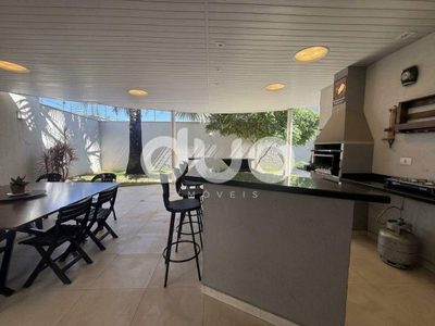 Casa, 3 quartos, 256 m² - Foto 1